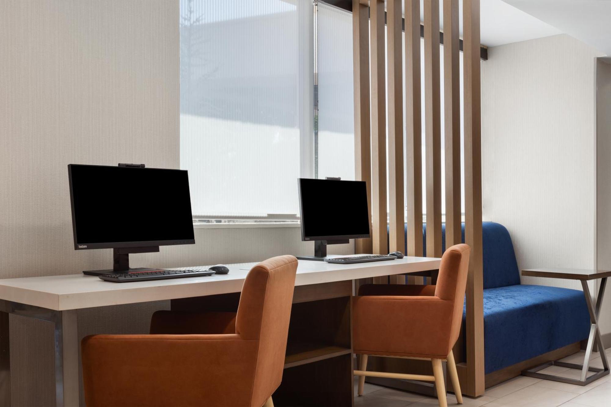 Holiday Inn Express Atlanta Airport - North, An Ihg Hotel Колледж Парк Экстерьер фото