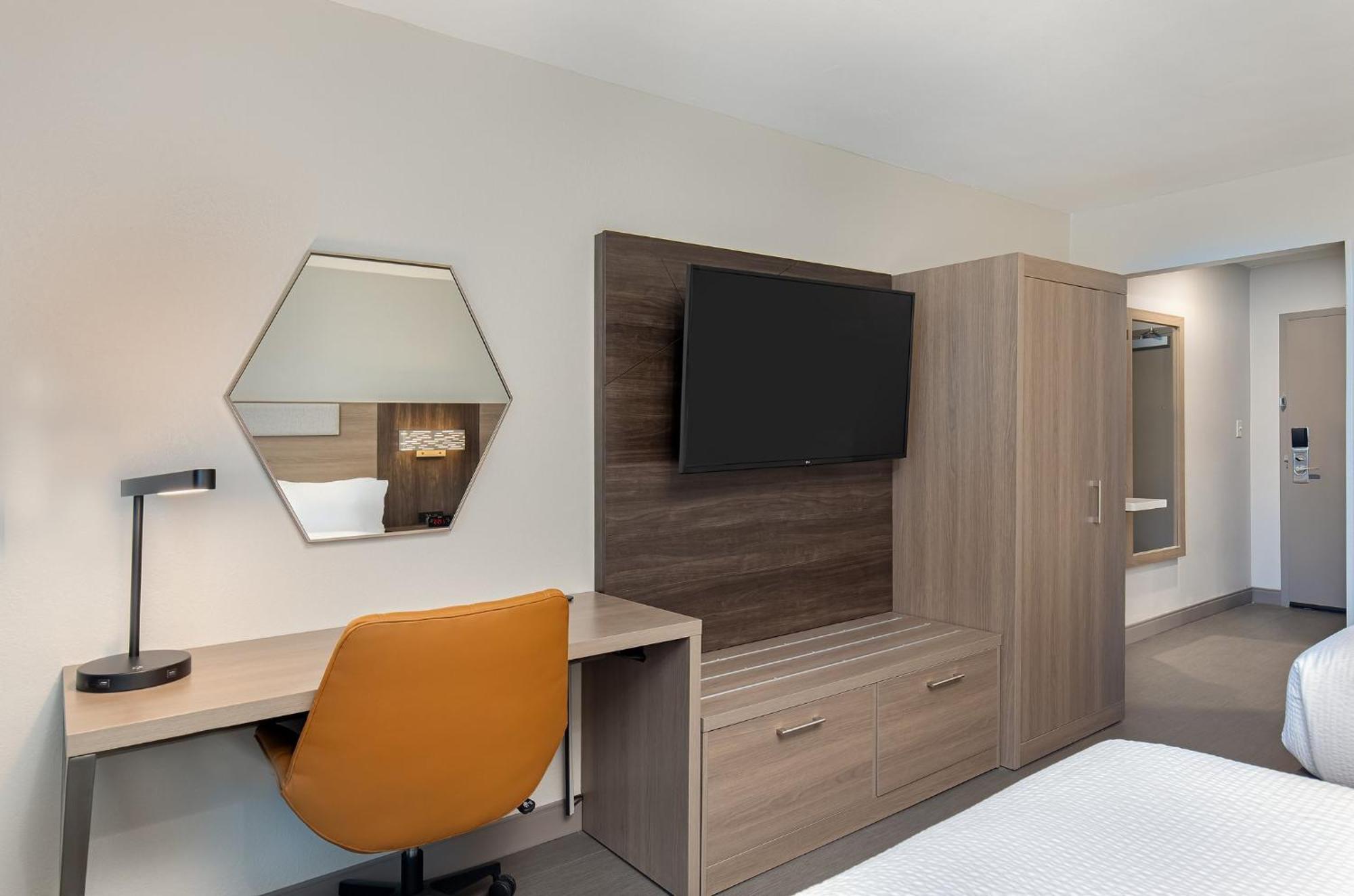 Holiday Inn Express Atlanta Airport - North, An Ihg Hotel Колледж Парк Экстерьер фото